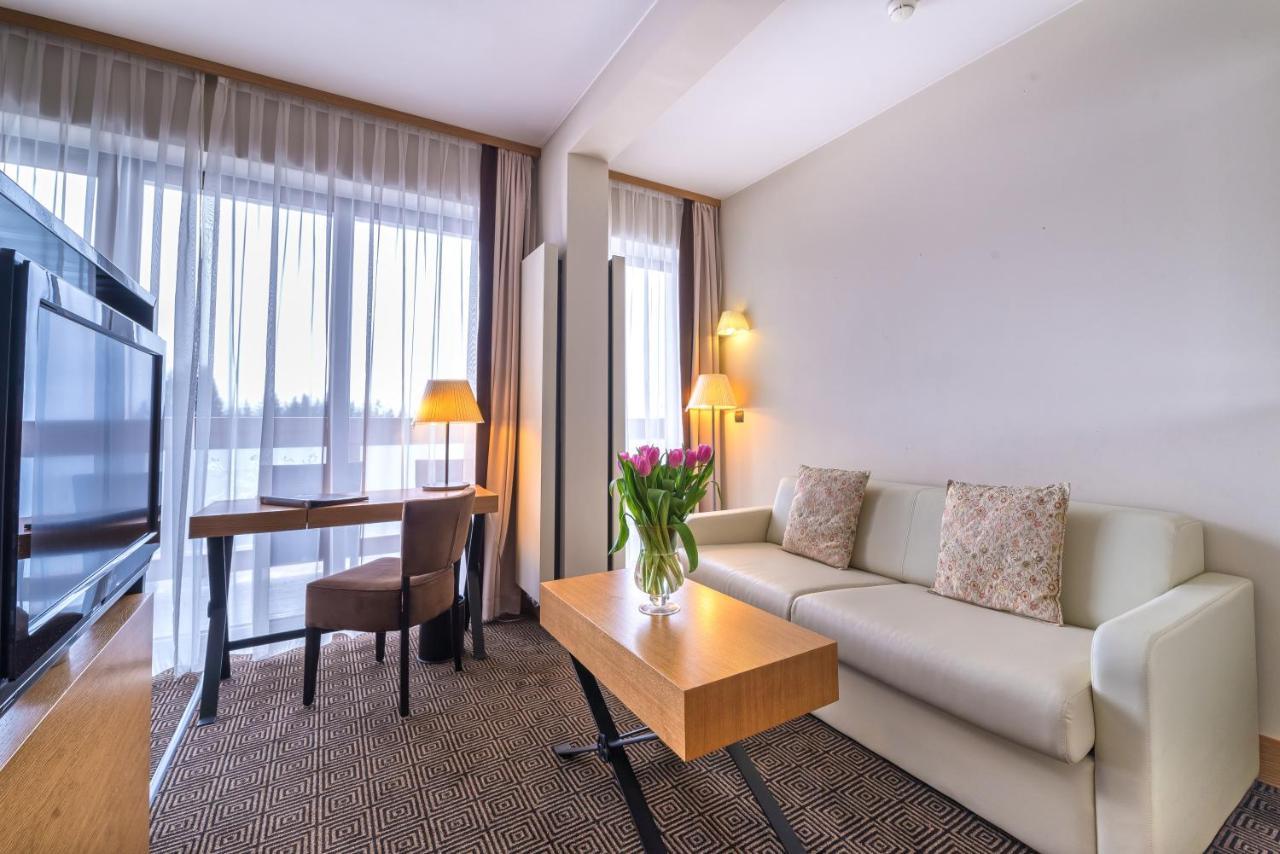 Superior Double or Twin Room,753238049:JPEG